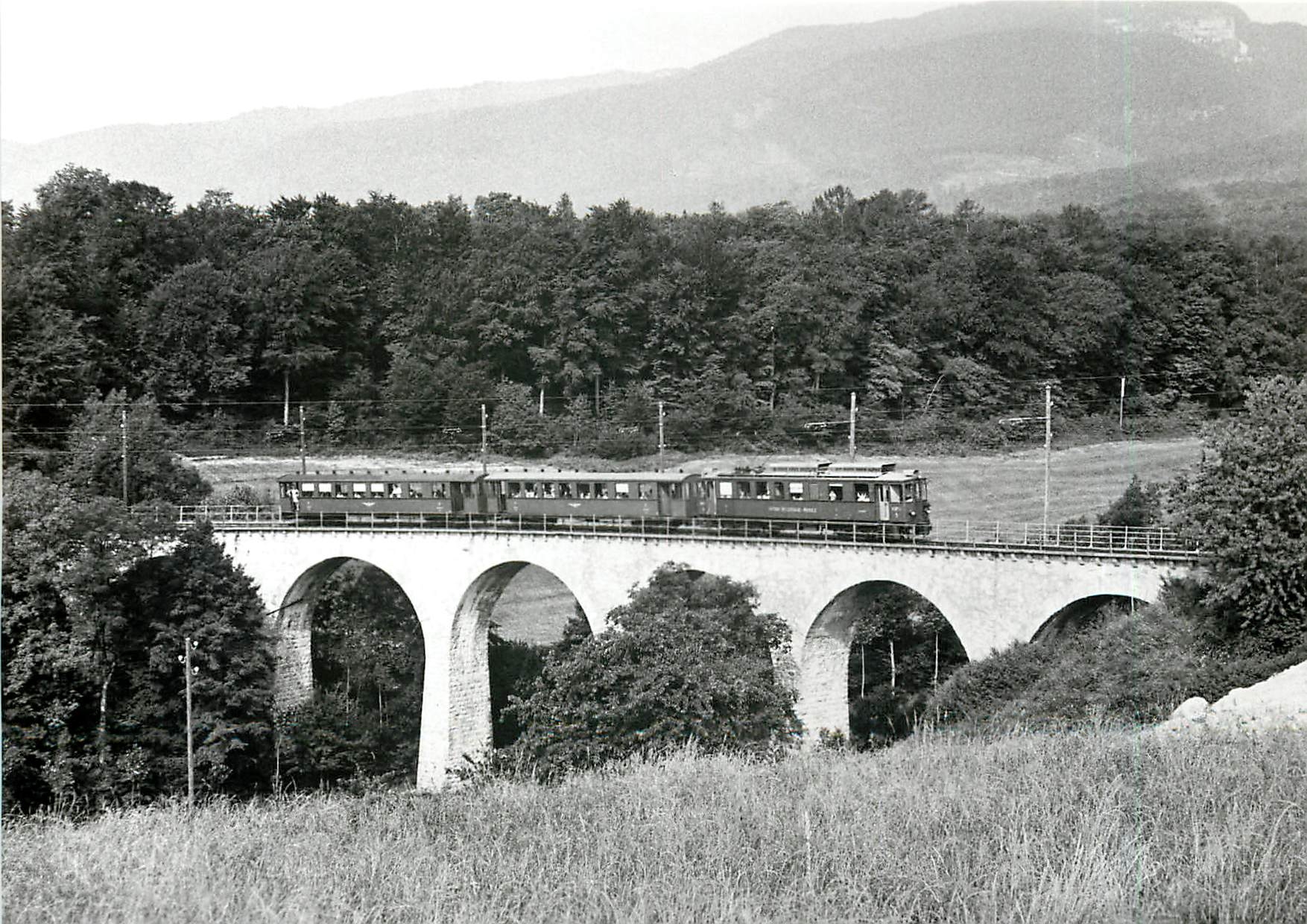 CPM Sur le pont de la colline en dessous de Givrins 2.7.1967