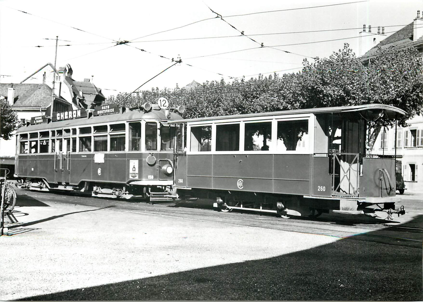 CPM Ce 2/4 et C 260 au Rondeau de Carouge vers 1950