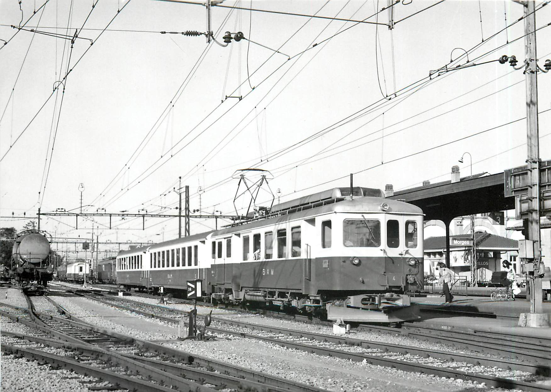 CPM BDe 4/4 A B 23 et B 27 a Morges 7.7.1975