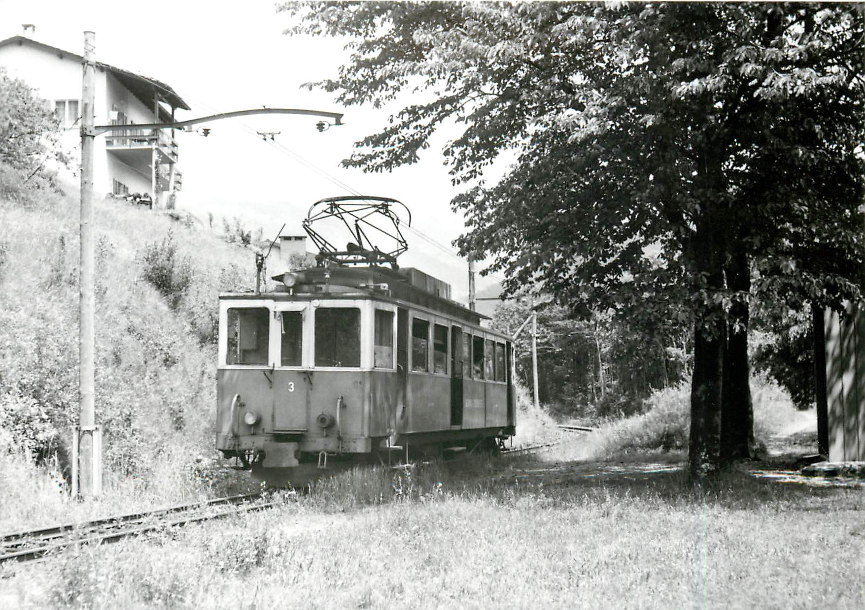 CPM Automotrice ABFe 4/4 3 faisant halte a Sureggio Juin 1964