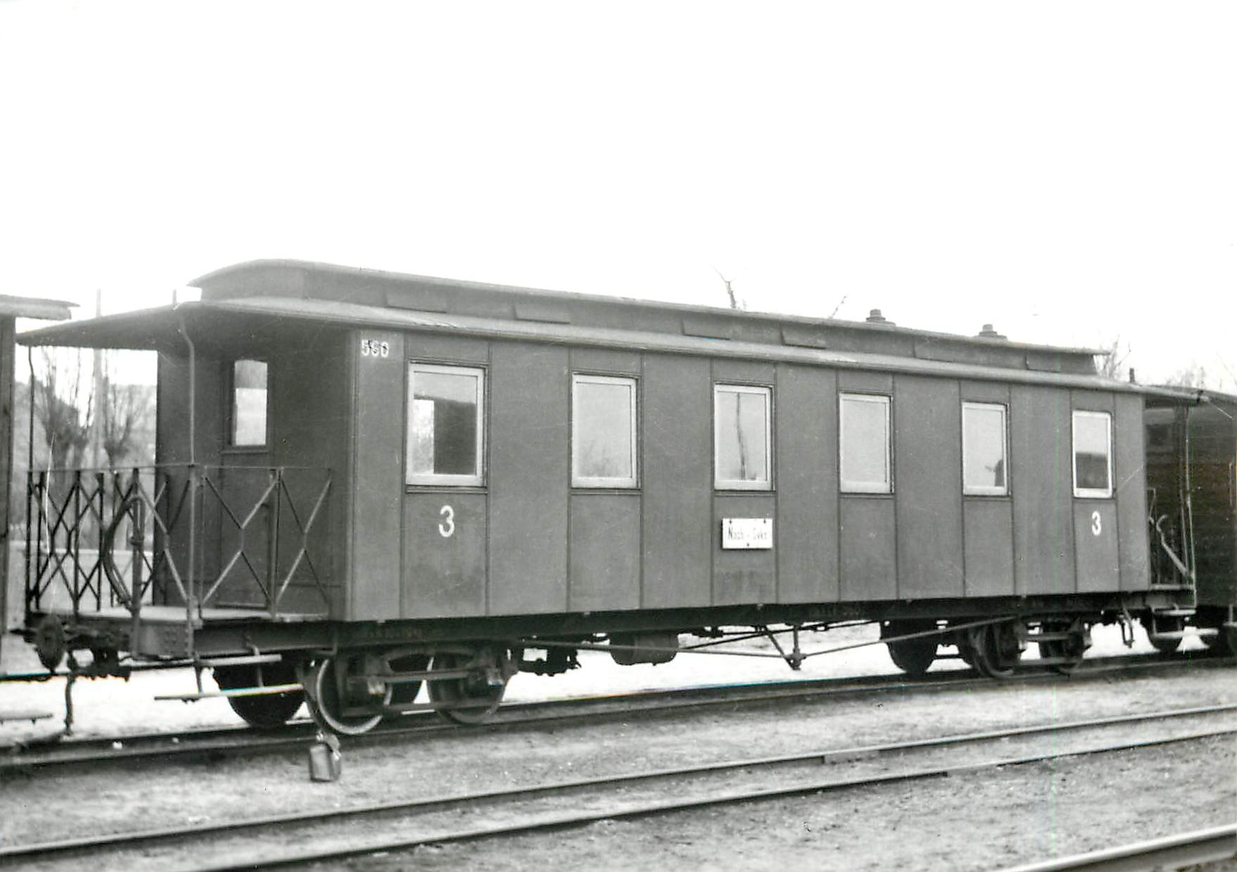 CPM Voiture C4 580 en gare de Hoya 5.1956