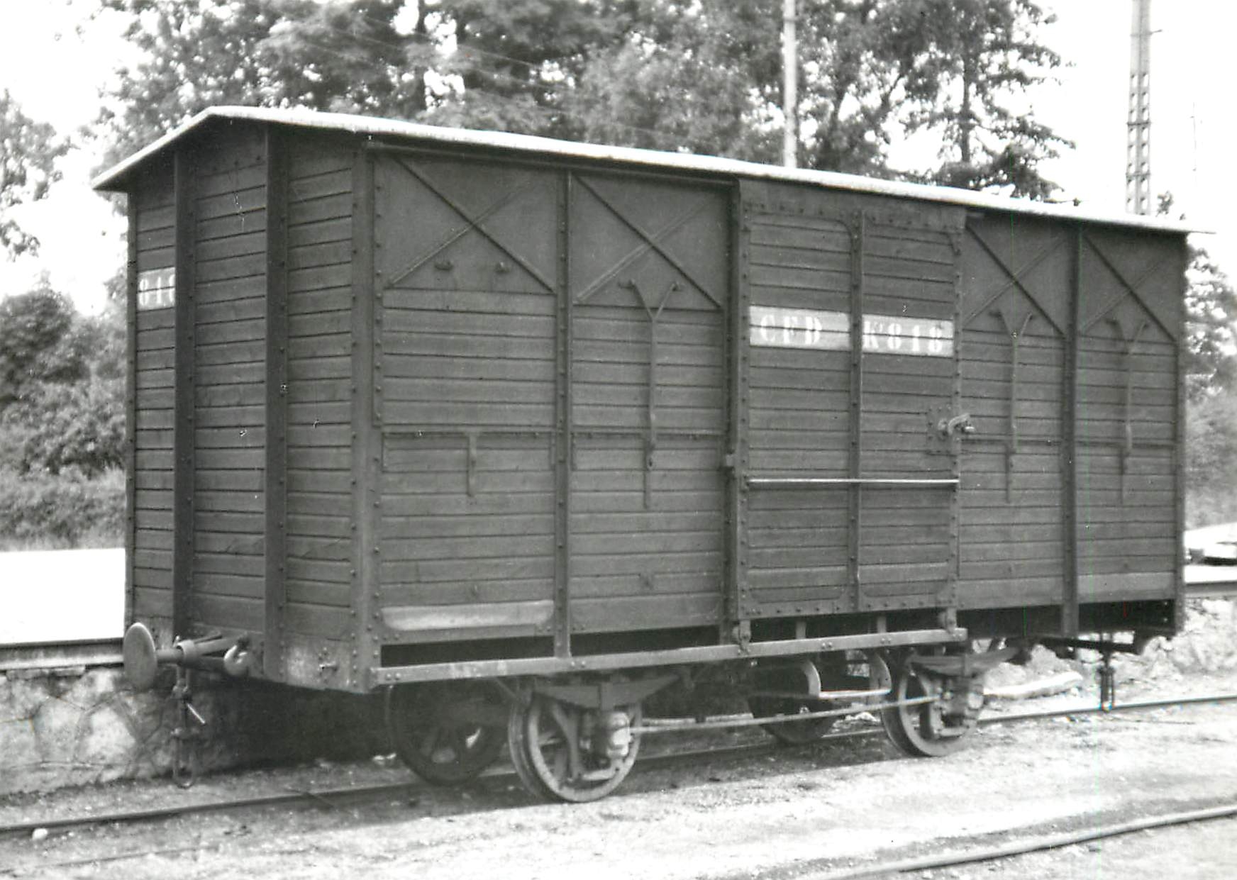 CPM Couvert non-freine K 818 a Chablis 1951