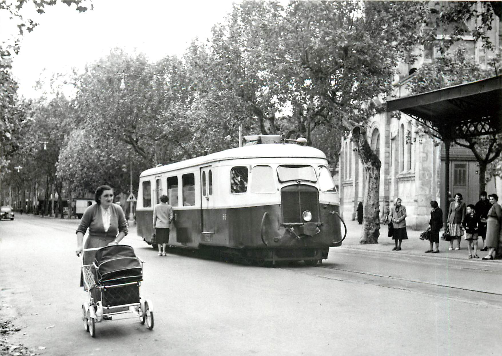 CPM Autorail Billard 513 a Castres-Albinque 1954