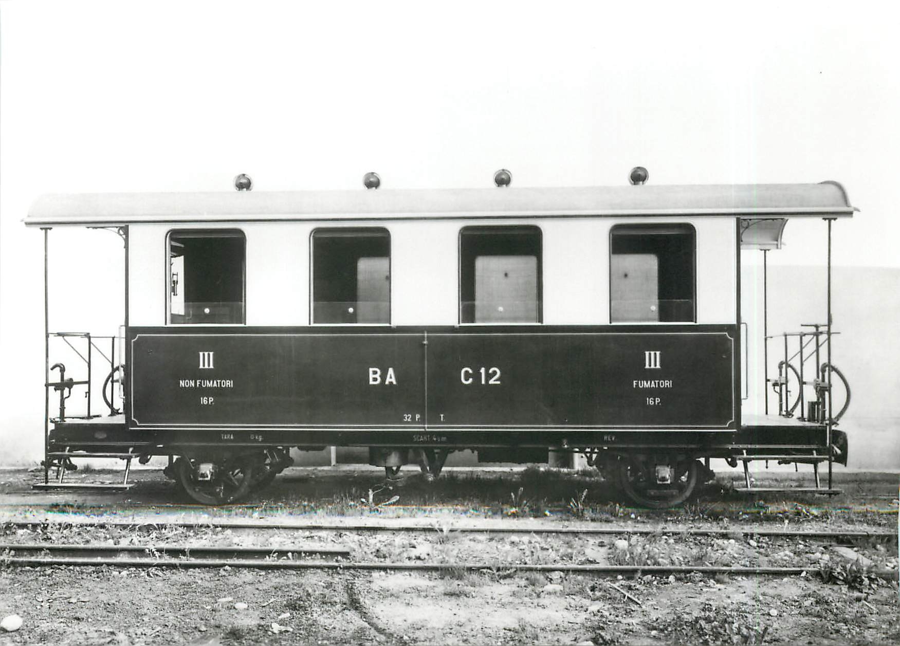 CPM Die beiden schmucken Personenwagen C 11 und 12 von SWS blieben waehrend des gessamten Bestehens 