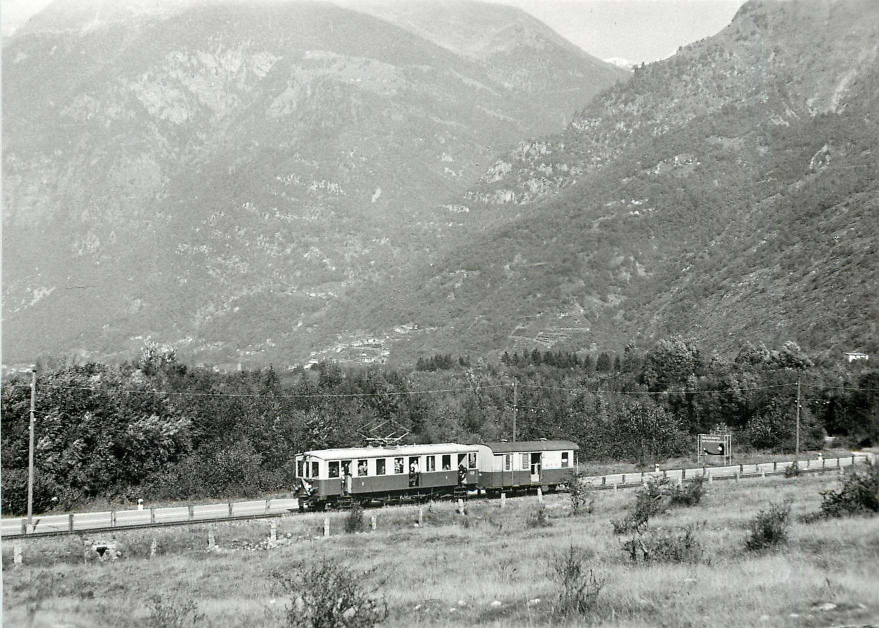 CPM Der letzte BA-Postzug nach 62 Betriebsjahren mit ABDe 2/4 1 und Z62 57 am 29.9.1973