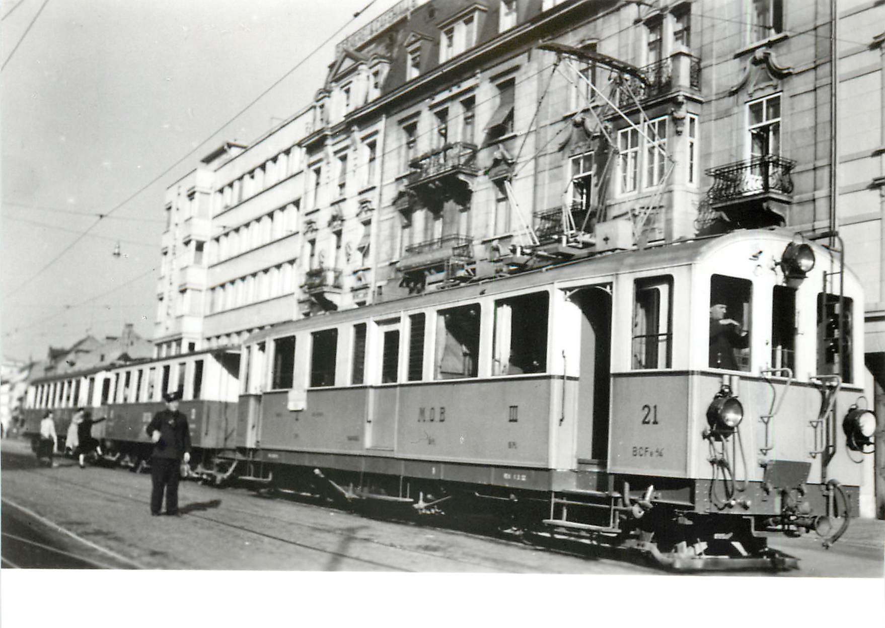 CPM Montreux-Oberland-Bahn in Basel gab es nach dem Depotbrand 1953: MOB BCe 4/4 21 spaeeter BTB Nr.
