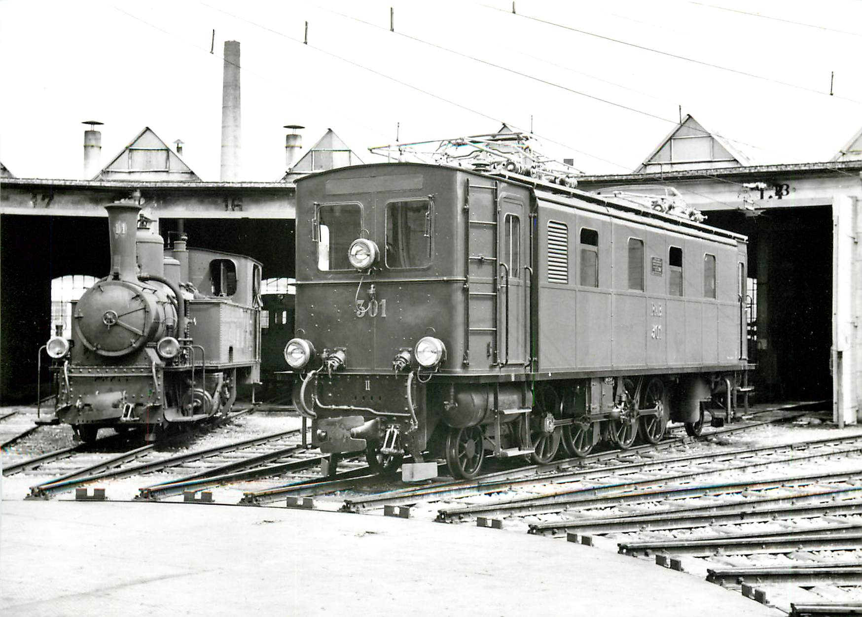CPM Reserveloks im Deot Landquart einst:RhB G 3/4 11 (SLM 1898)und Ge 4/6 301 (SLM/BBC) am 1 mai 196