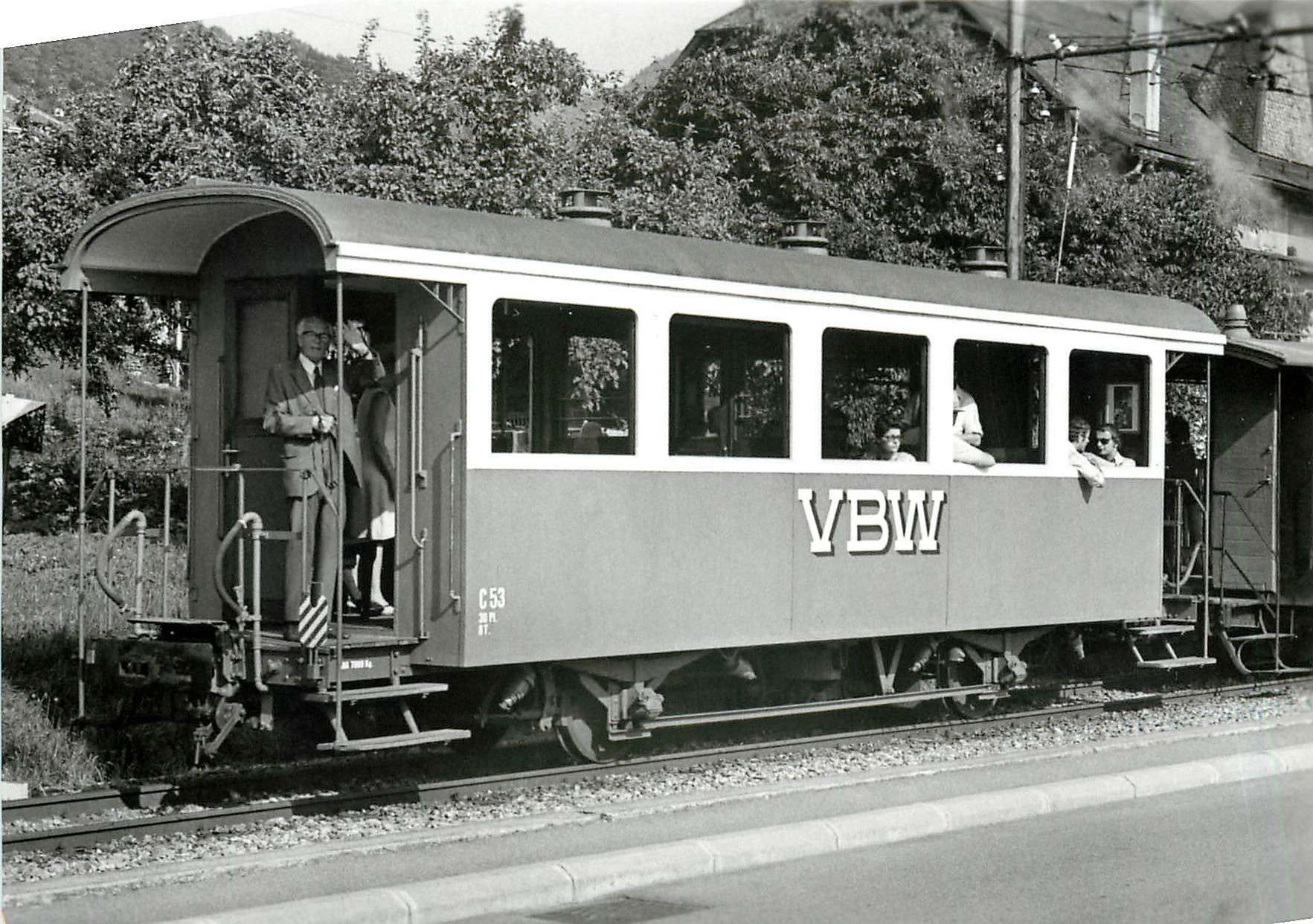 CPM B2 53 sur le BC a Blonay.3.8.1974. photo J-L Rochaix
