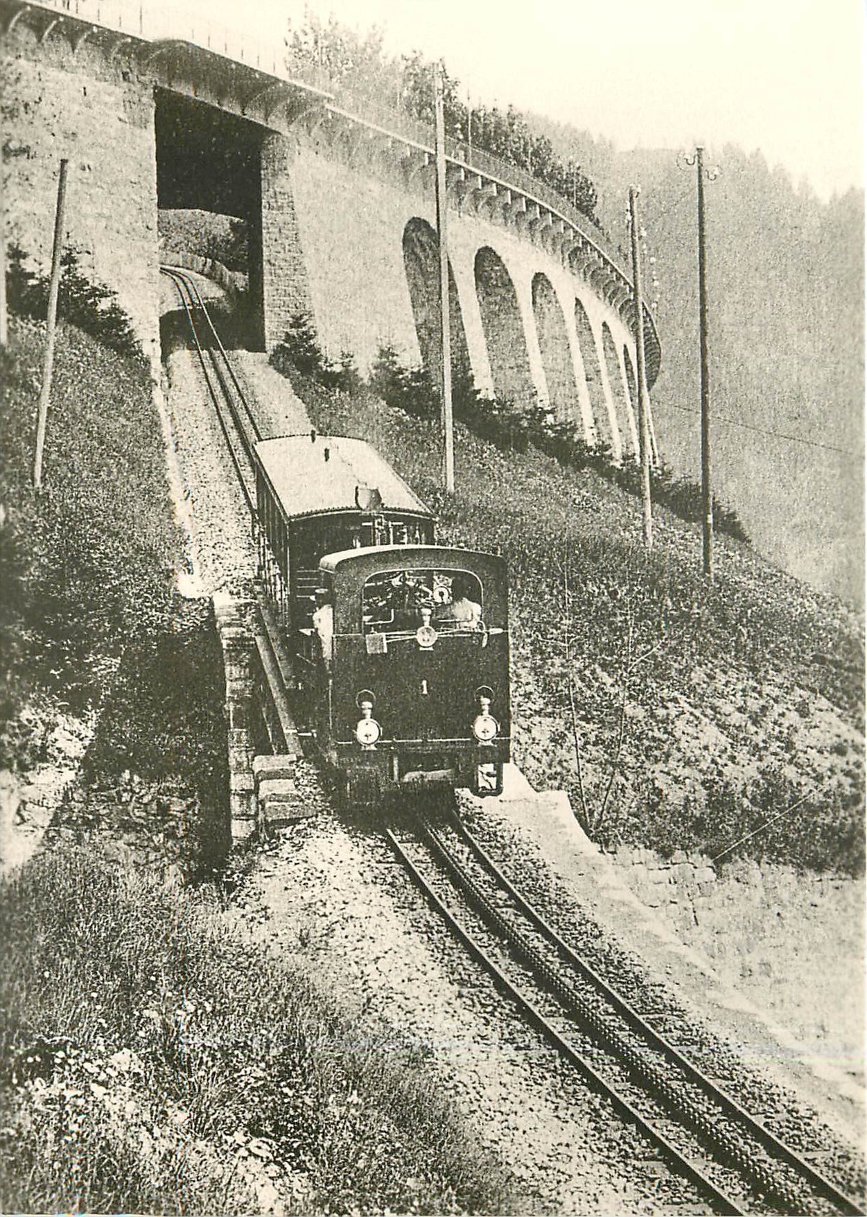 CPM Arrivée à Caux  au début de l'exploitation Ver 1893