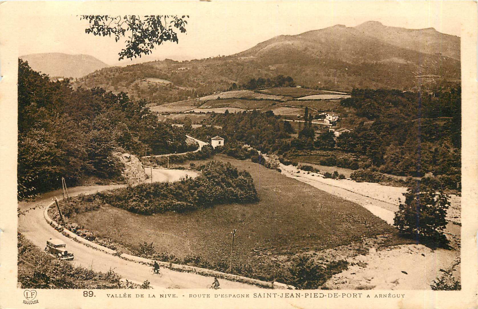 CPA Vallee de la Nive Route d'Espagne SAINT-JEAN-PIED-DE PORT A ARNEGUY