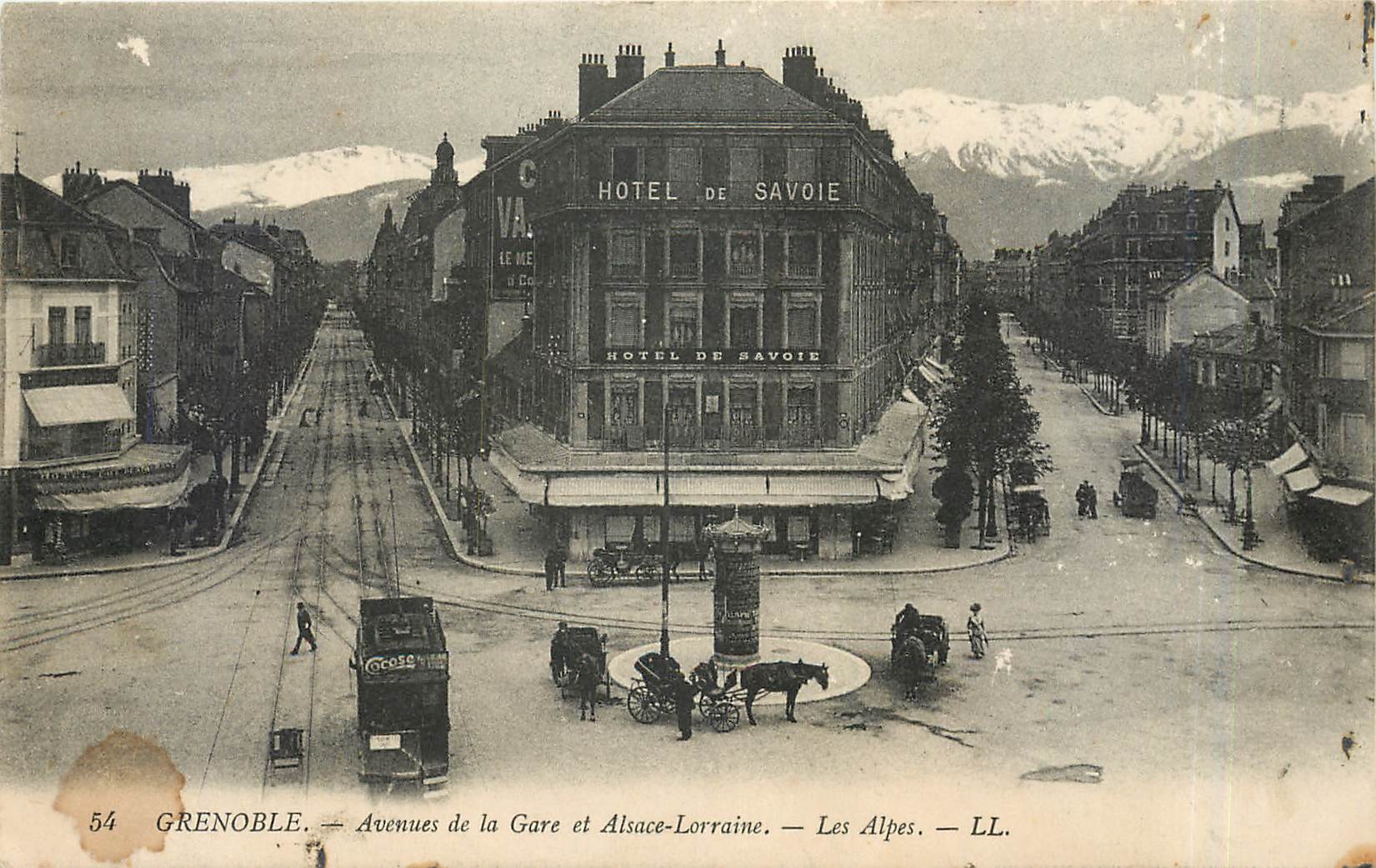 CPA GRENOBLE- Avenues de la Gare et Alsace-lorraine-Les Alpes-LL Tramway