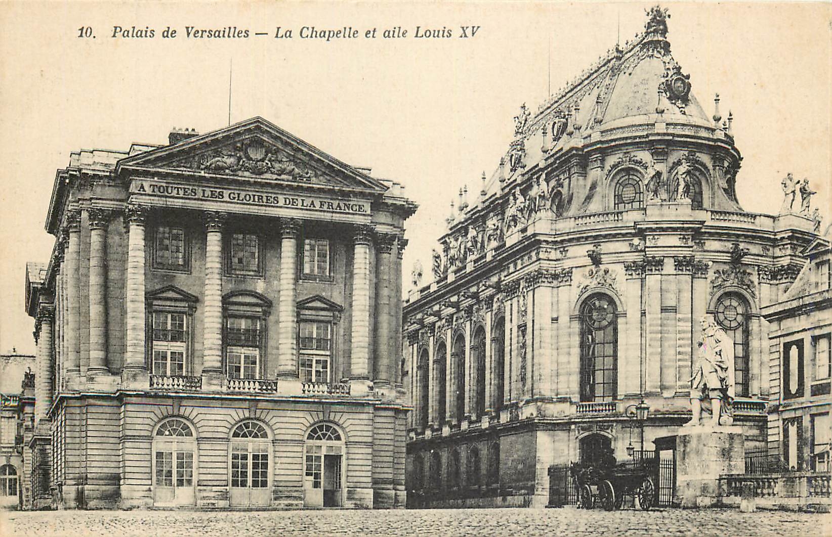 CPA Palais de Versailles La Chapelle et aile Louix XV 