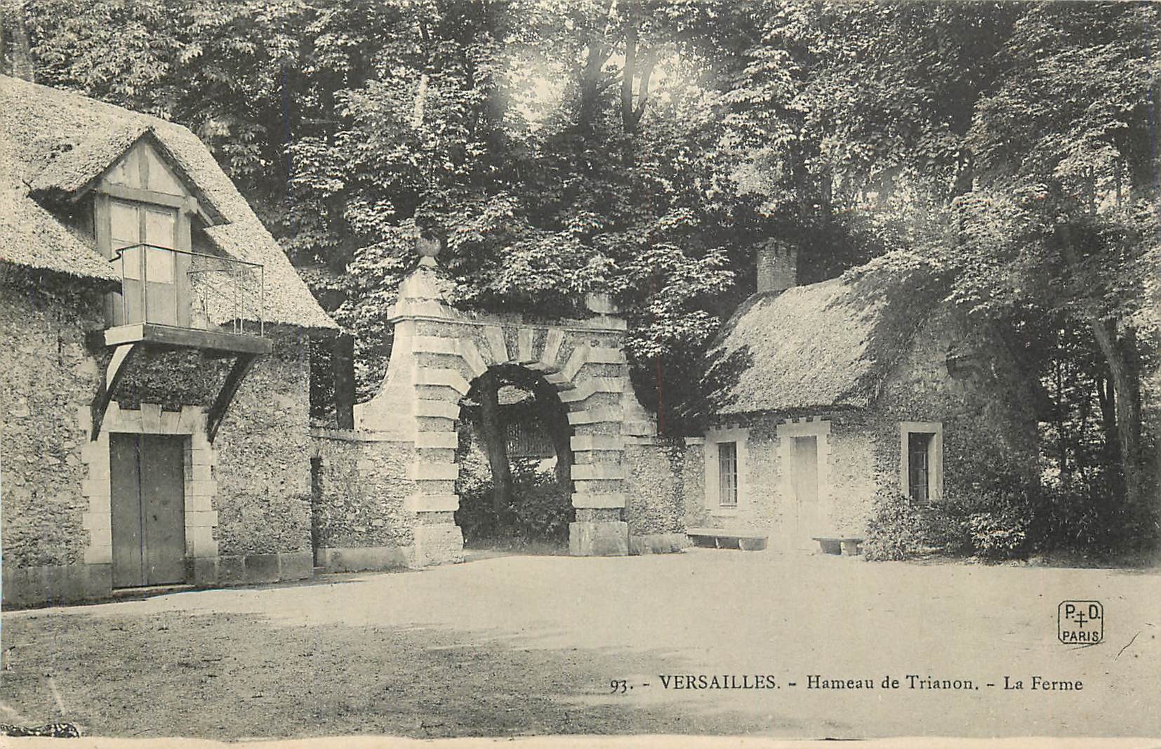 CPA Versailles Hameau de Triano La Ferme 