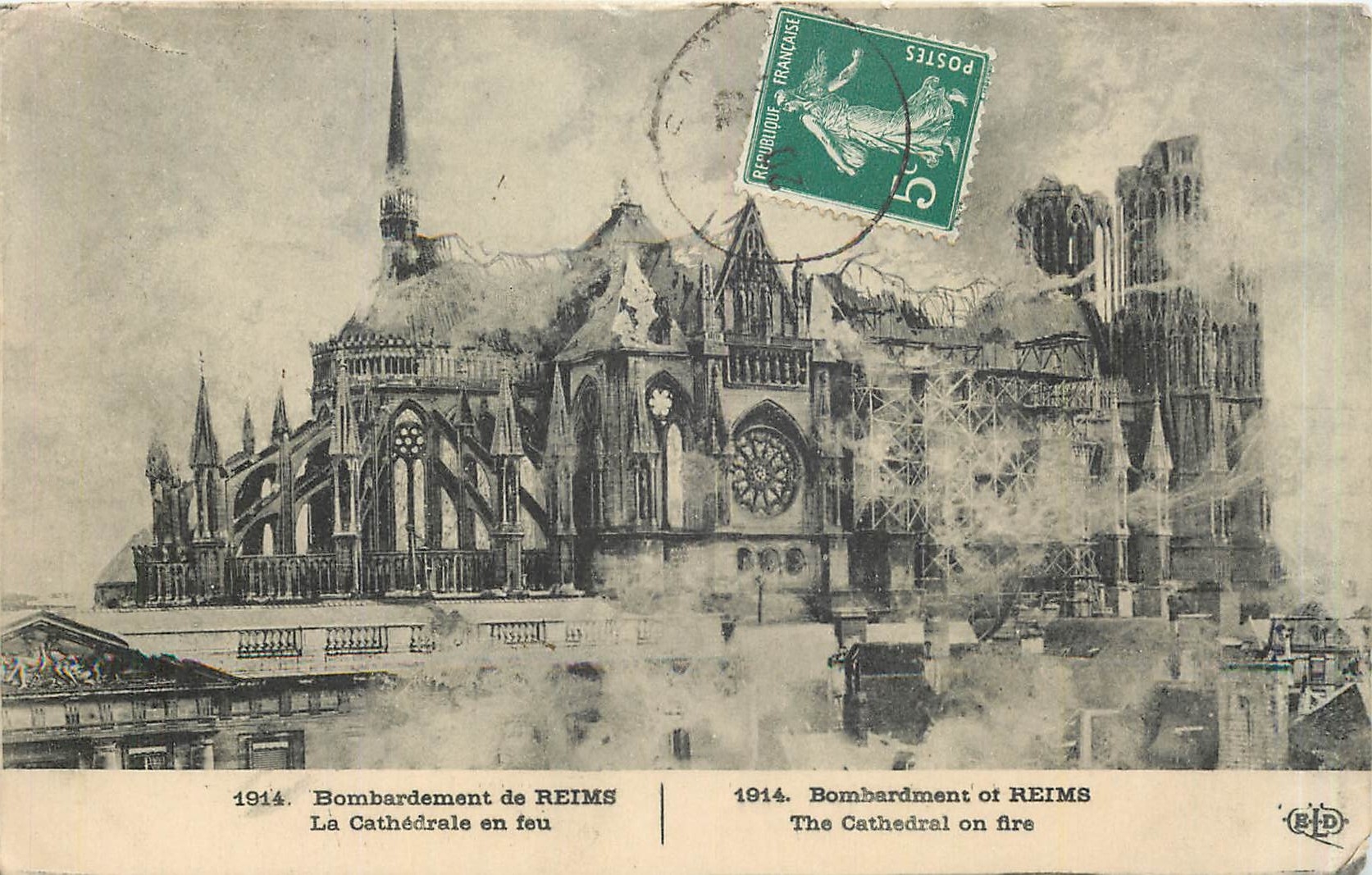 CPA Bombardement de Reims La Cathedrale en feu 