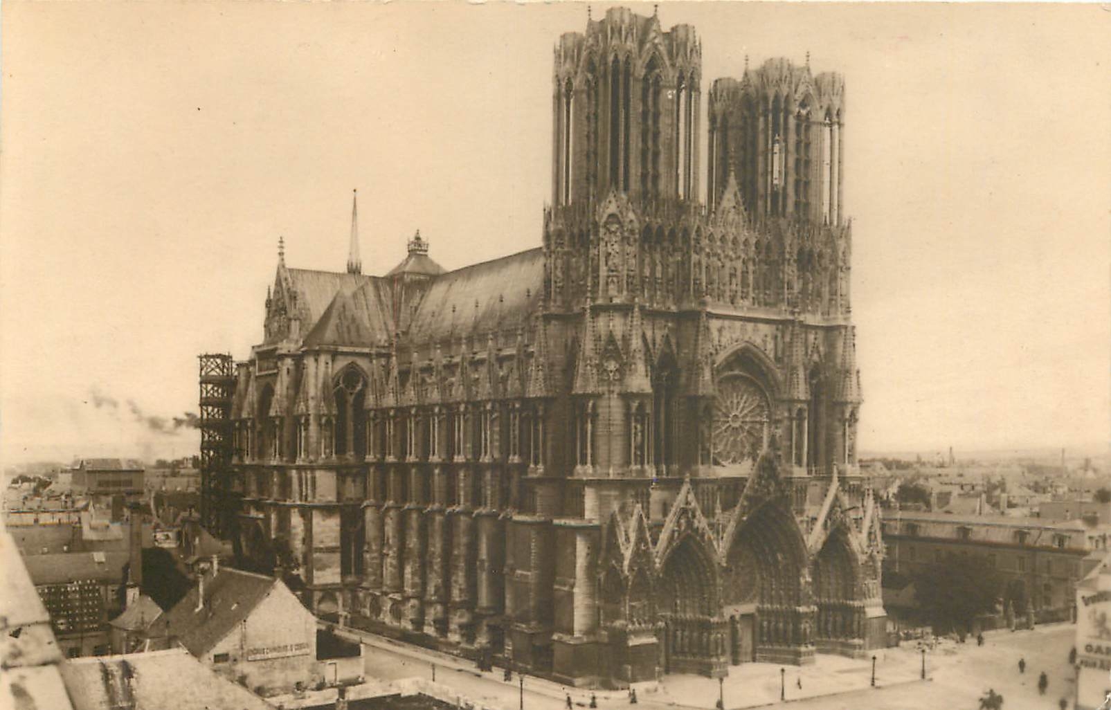 CPA Reims La Cathedrale avant le bombardement 
