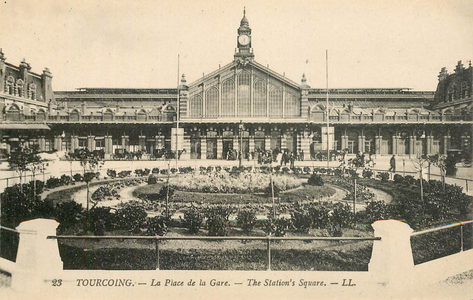CPA Tourcoing La Place de la Gare 