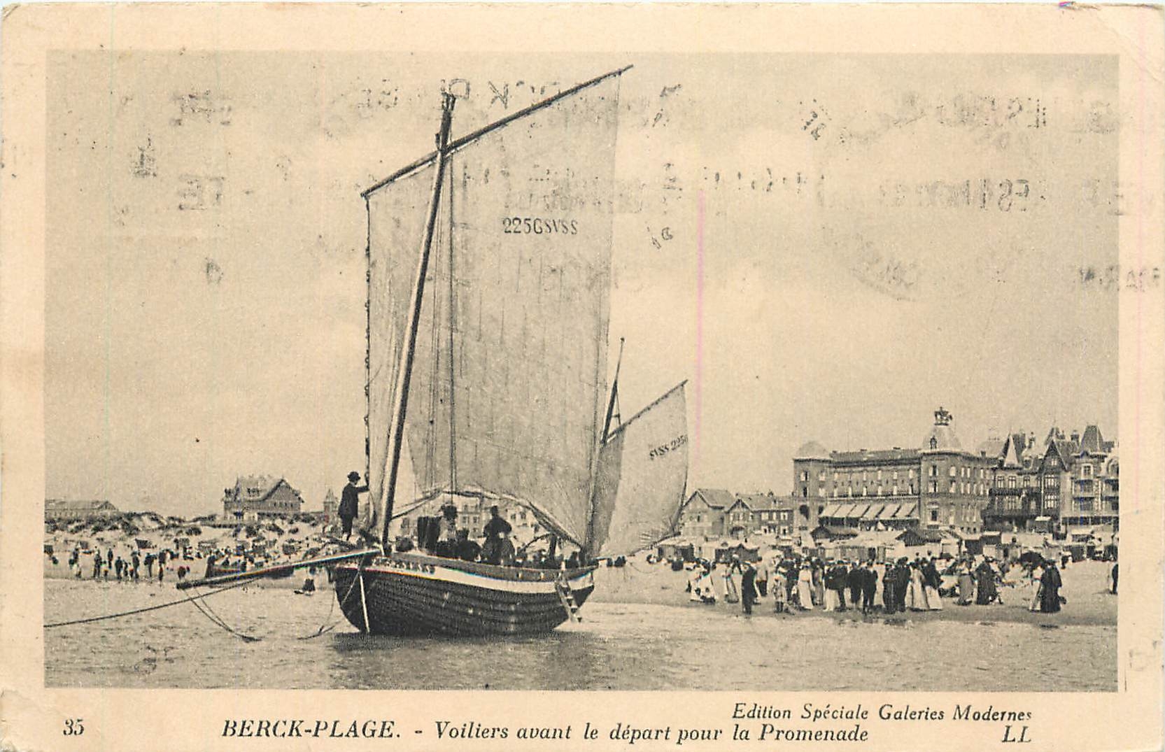 CPA Berck Plage Voiliers avant le depart pour la Promenade 