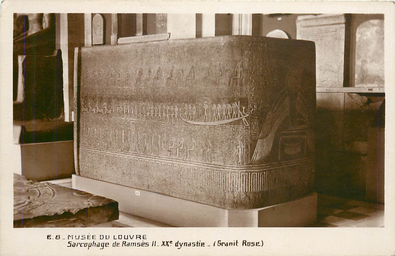 CPA Musee du Louvre Sarcophage de Ramsies II