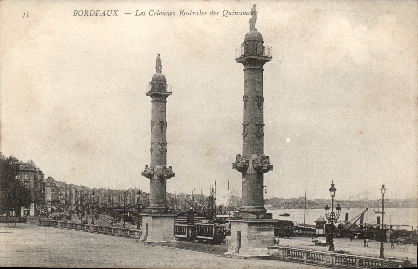 Bordeaux CPA Lesc olonnes rostrales of the Quincunxes