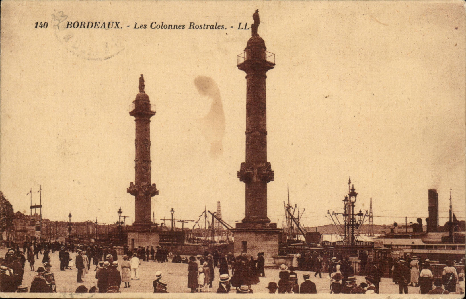 Bordeaux CPA the columns rostrales (nice shot)