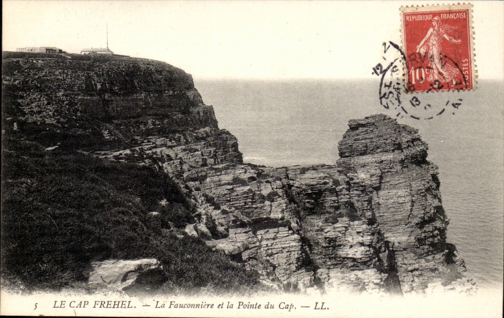 le Cap Frehel - La fauconiere et la Pointe du cap - CPA