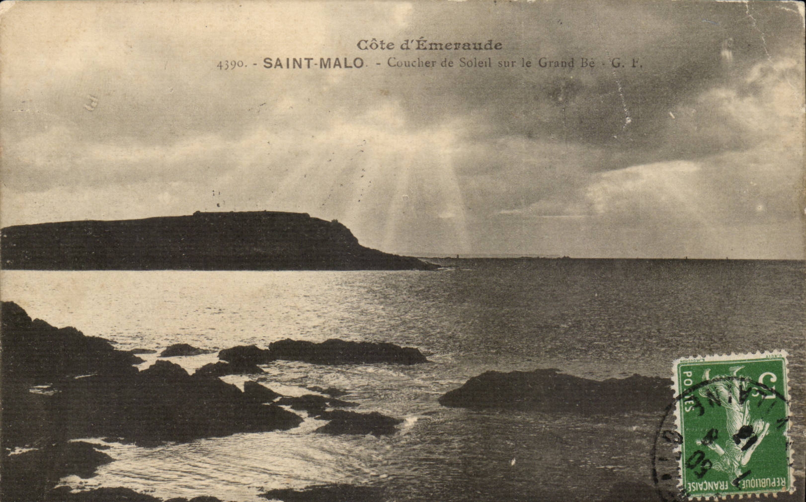 Saint Malo CPA To lay down sun on large Be