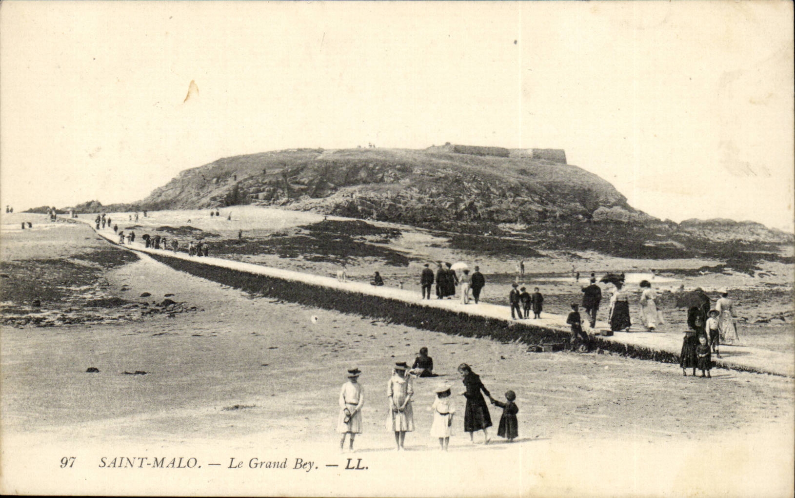 Saint Malo CPA the large Bey