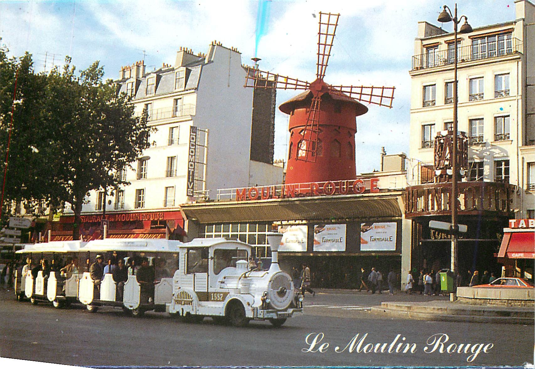 CPM Paris Le Moulin rouge et le petit train de Montmartre 