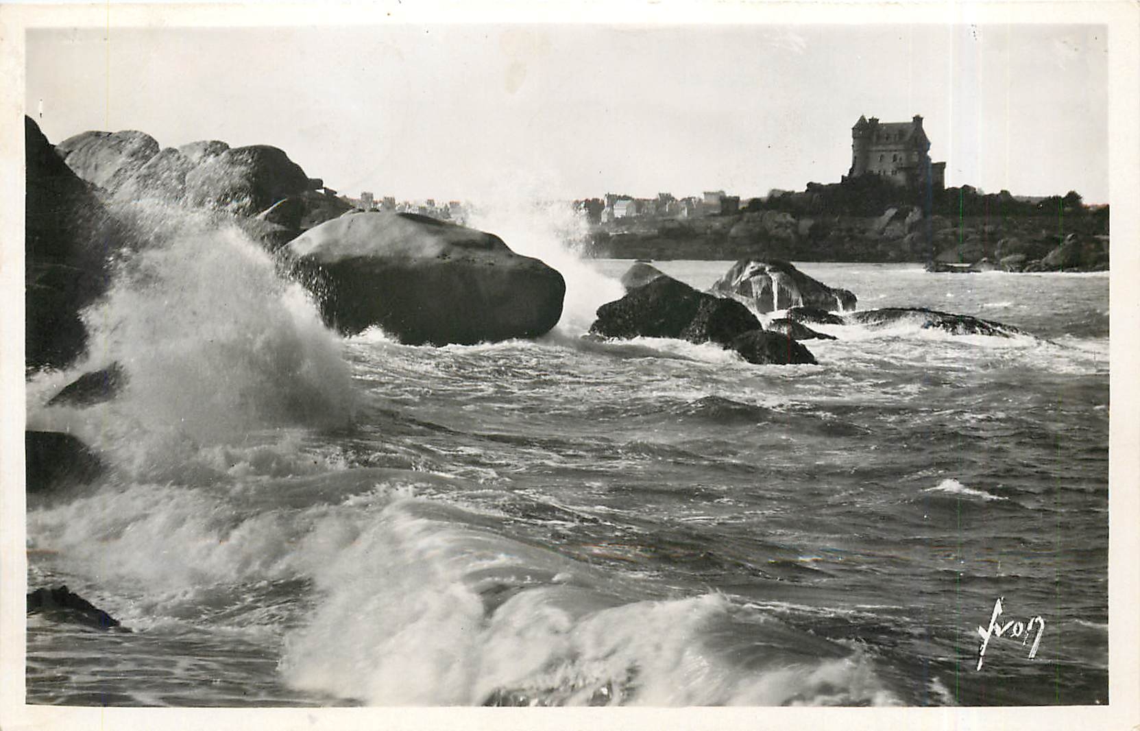 CPA Ploumanach C du N Grosse mer 