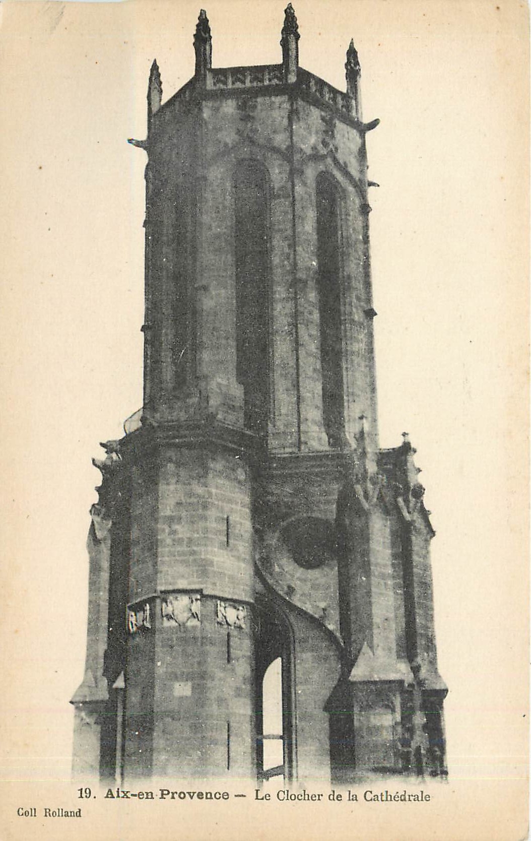 CPA Aix en Provence Le Clocher de la Cathedrale