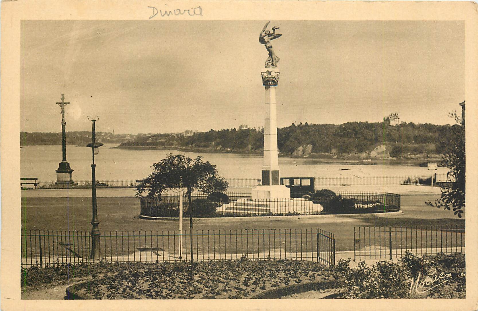 CPA Dinard Place de l'Eglise