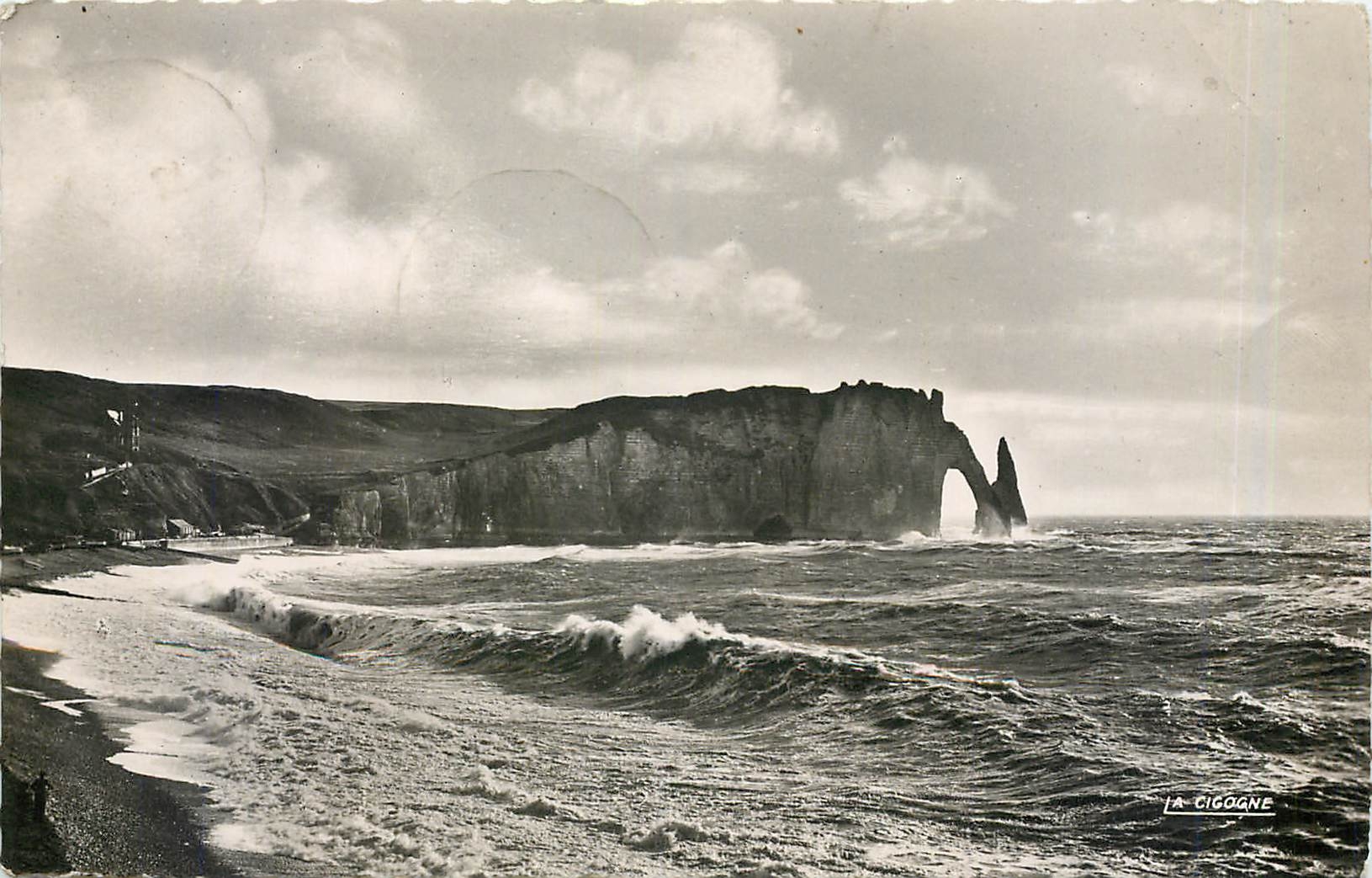 CPM Etretat La falaise d'aval