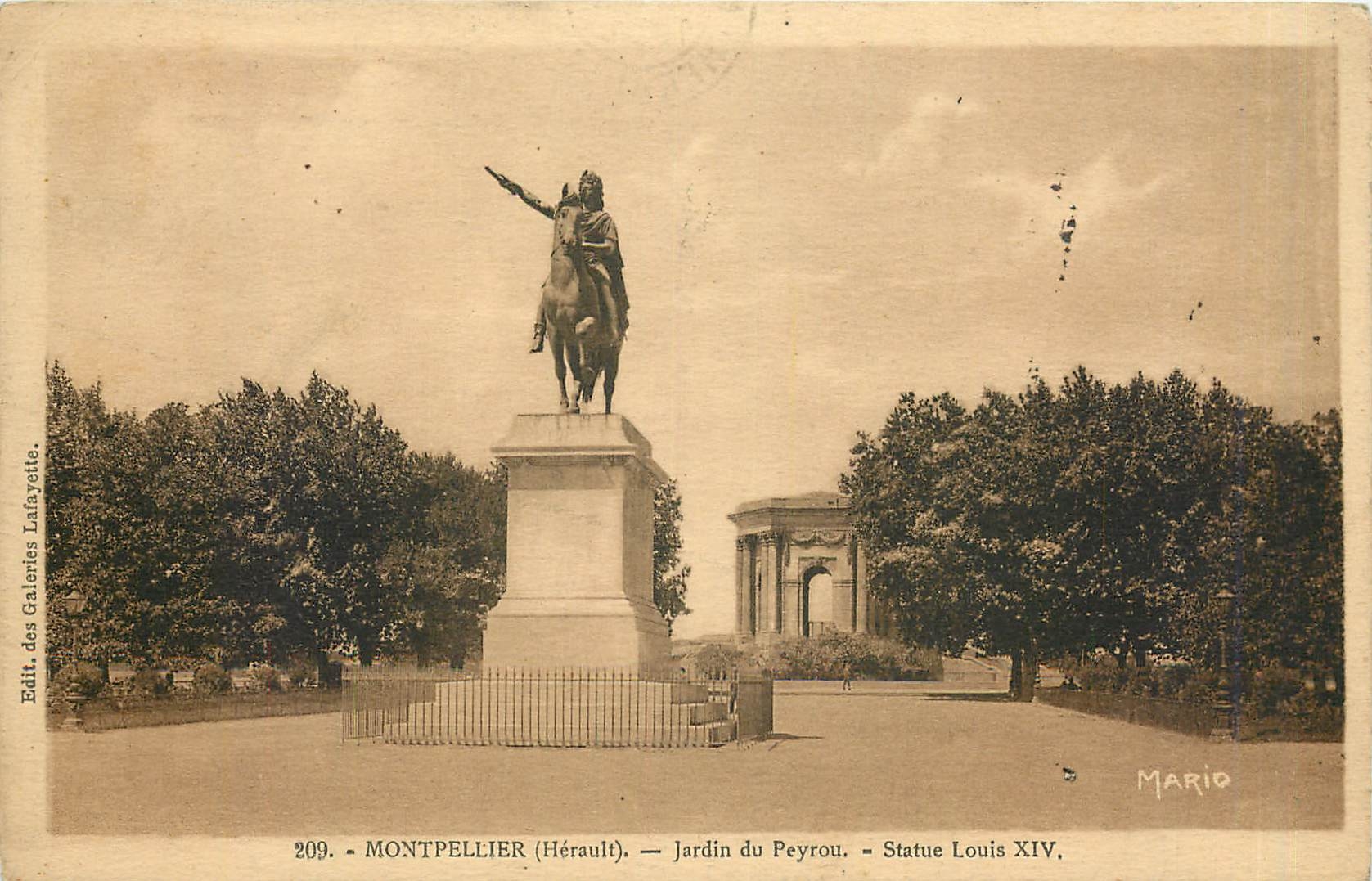 CPA Montpellier Herault Jardin du Peyrou Statue Louis XIV 