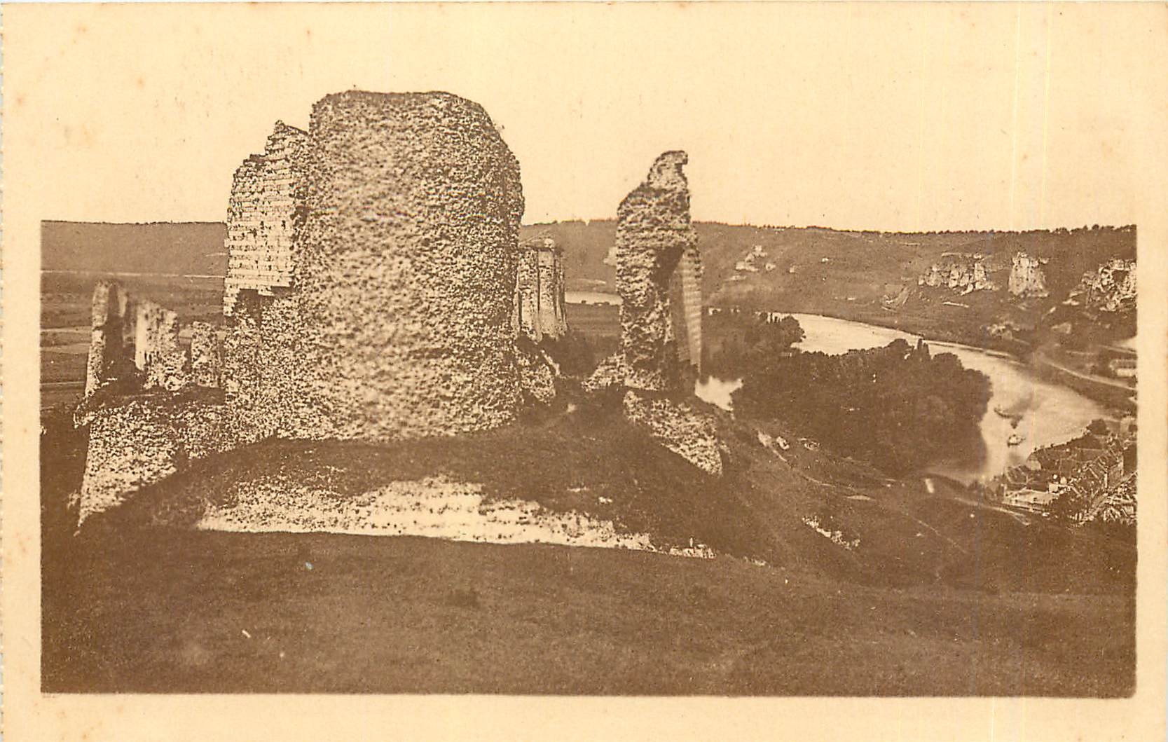CPA Le Petit Andely Les Ruines du Chateau Gaillard 