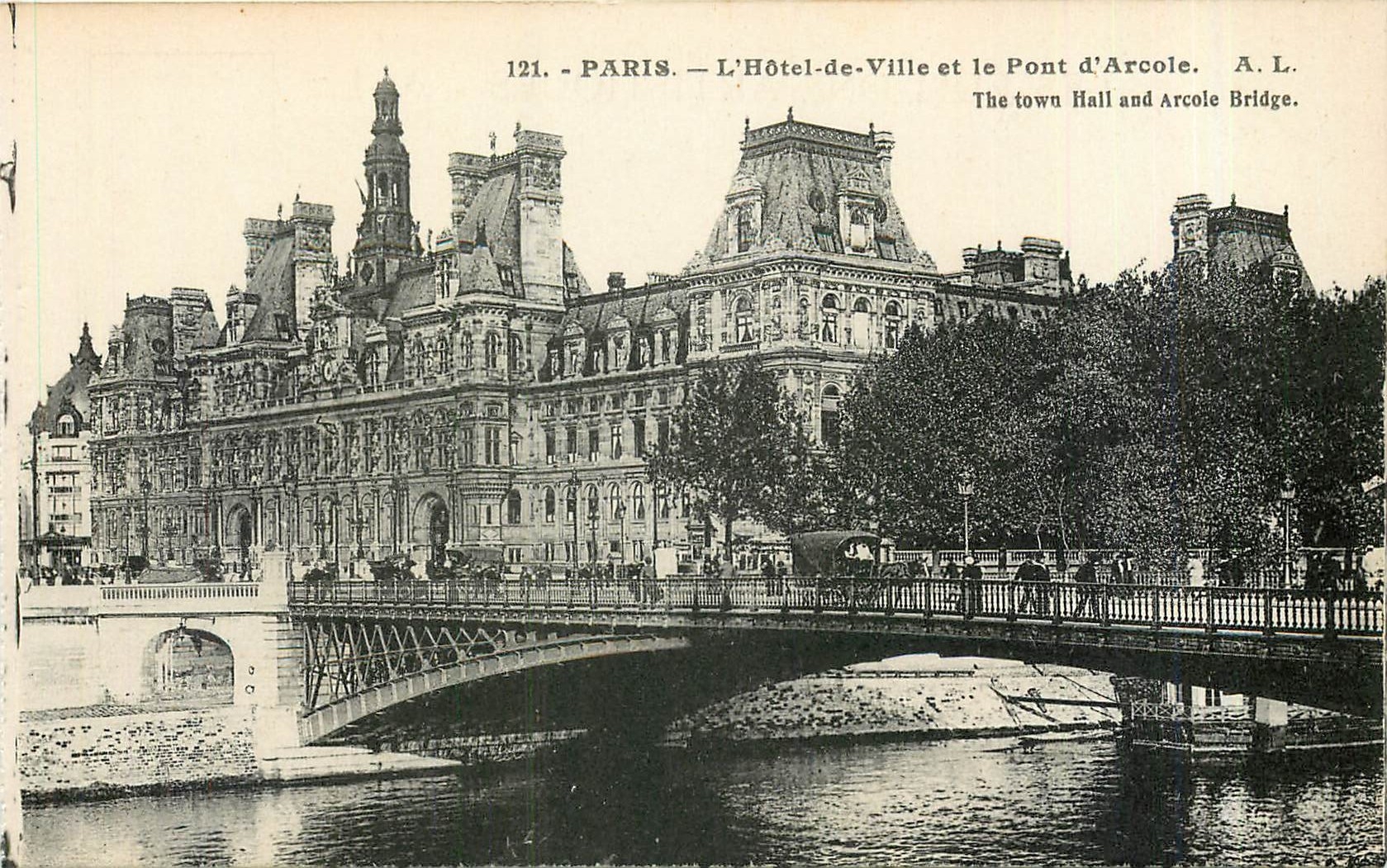 CPA Paris L'Hotel de Ville et le Pont d'Arcole