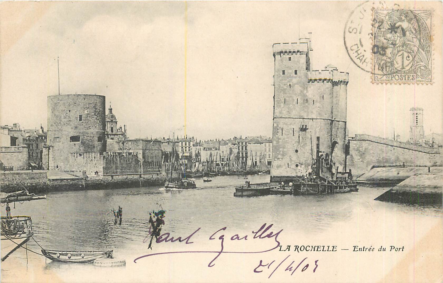 CPA La Rochelle Entree du Port Bateaux