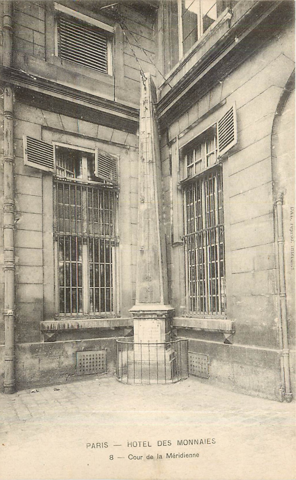 CPA Paris Hotel des Monnaies Cour de al Meridienne