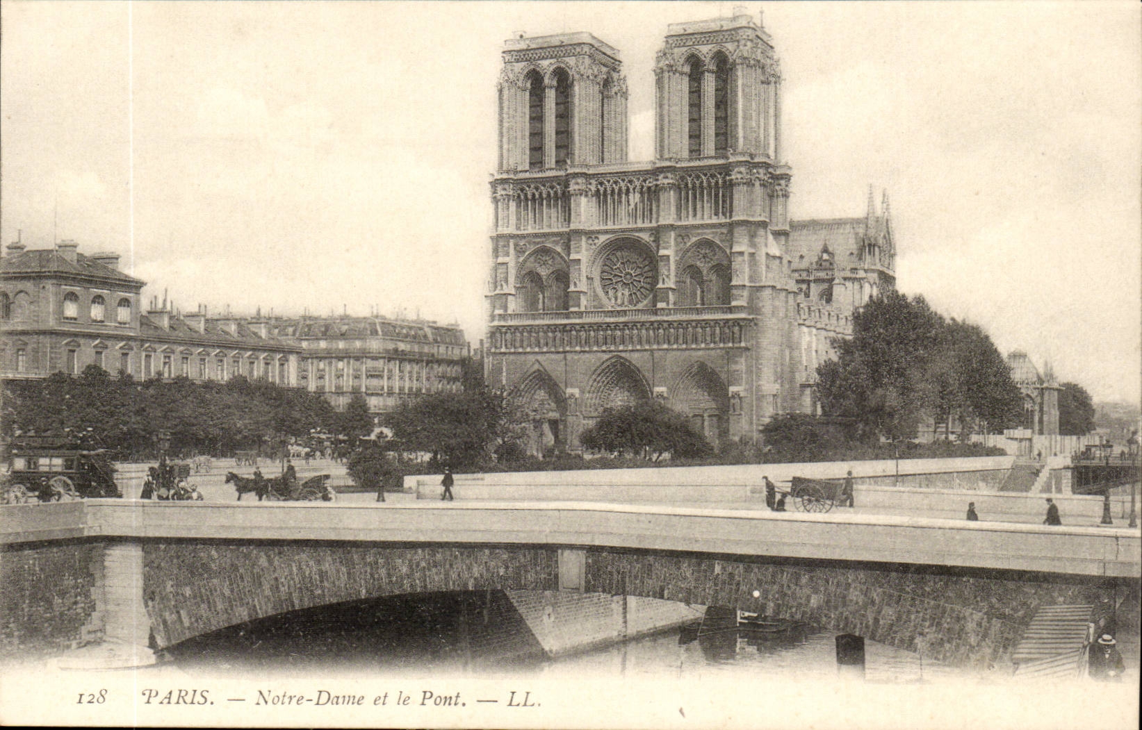 Paris - 4 - Notre Dame and the Bridge - CPA