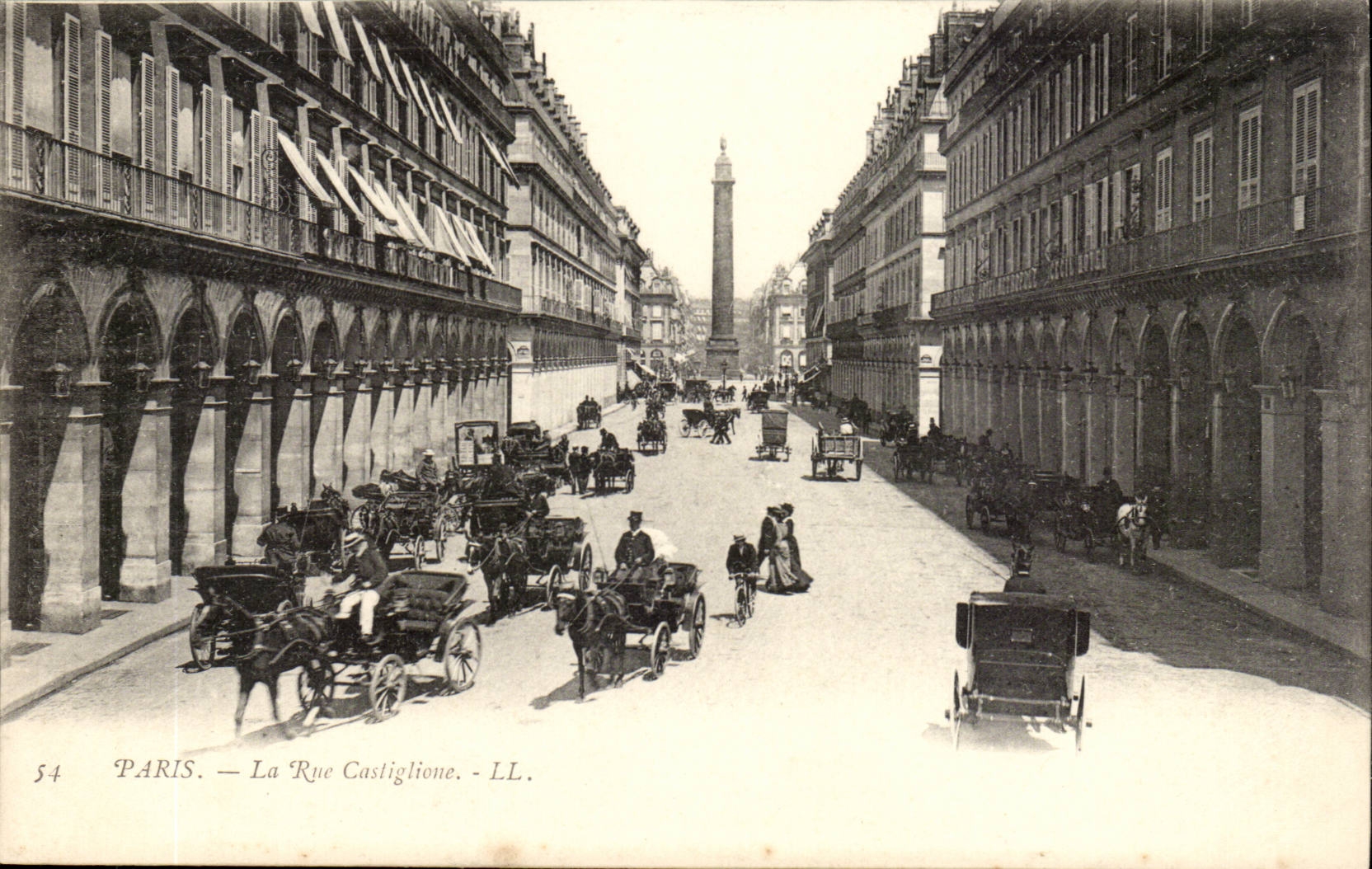 Paris - 1 - La rue Castiglione - cheval - CPA