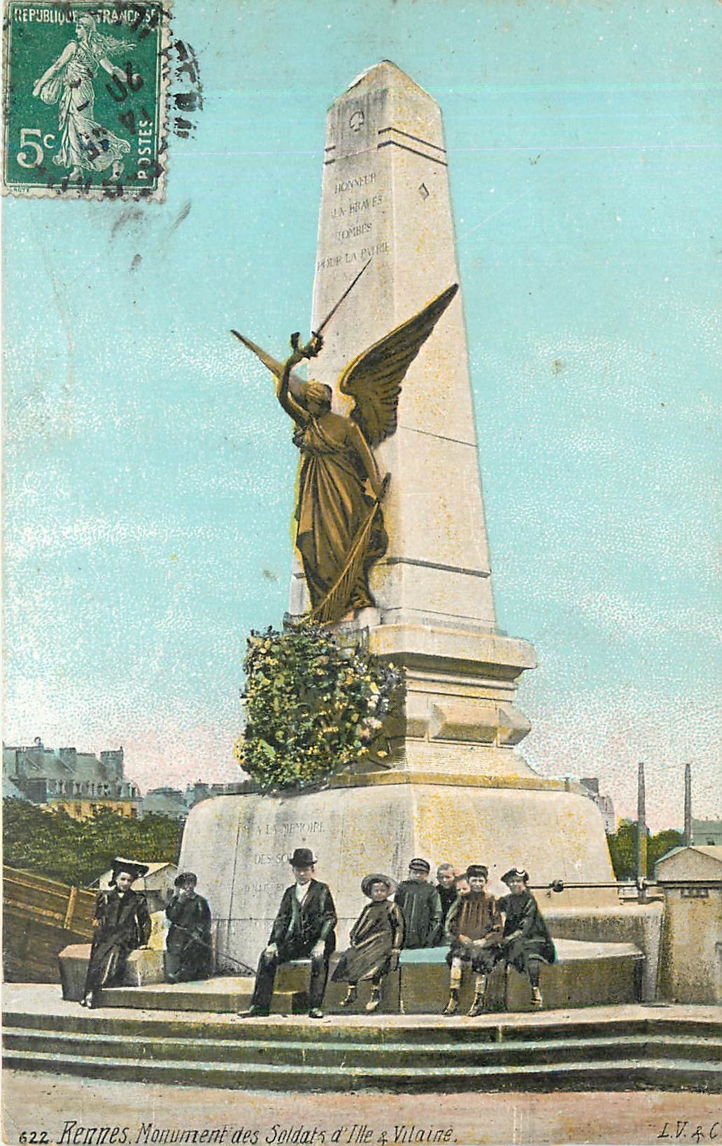 CPA Rennes Monument des Soldats a Ile Vilains 