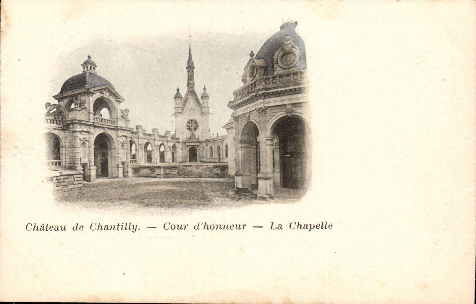 Castle of Chantilly - Main courtyard - La Chapelle-- CPA