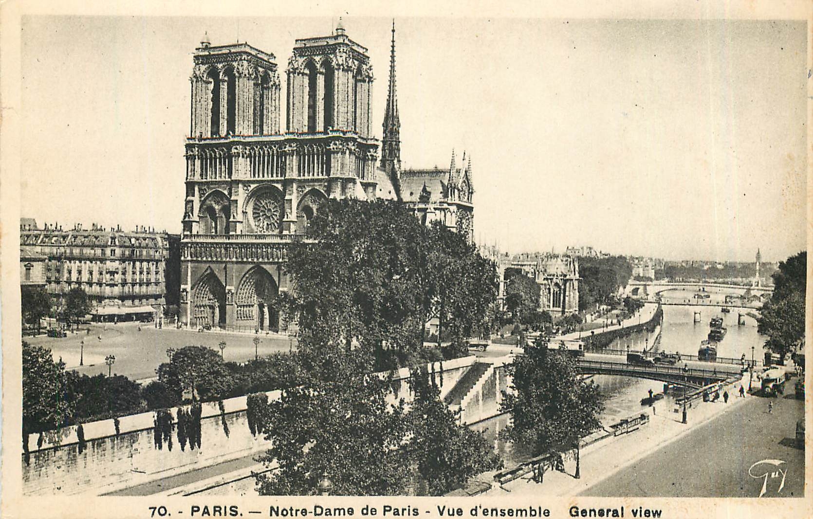 CPA Paris Notre Dame de Paris Vue d'Ensemble
