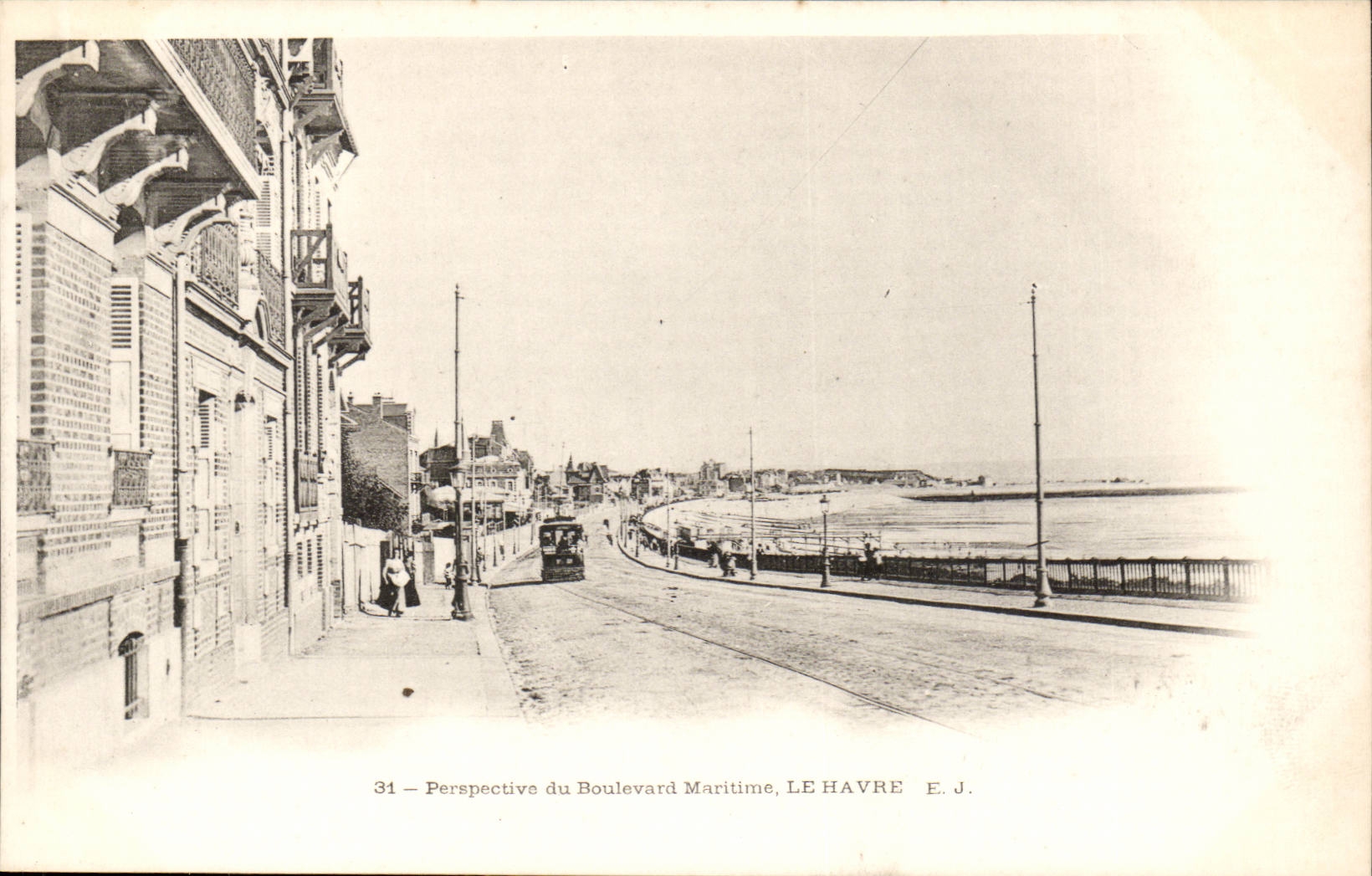 Le Havre CPA Perspective du boulevard Maritime
