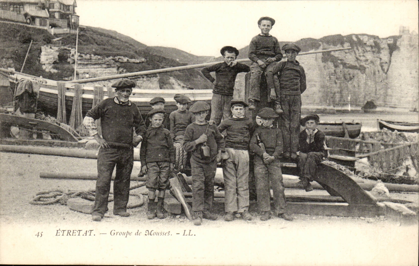 Etretat CPA Groupe de mousses TOp (enfants peche pecheurs petits metiers)