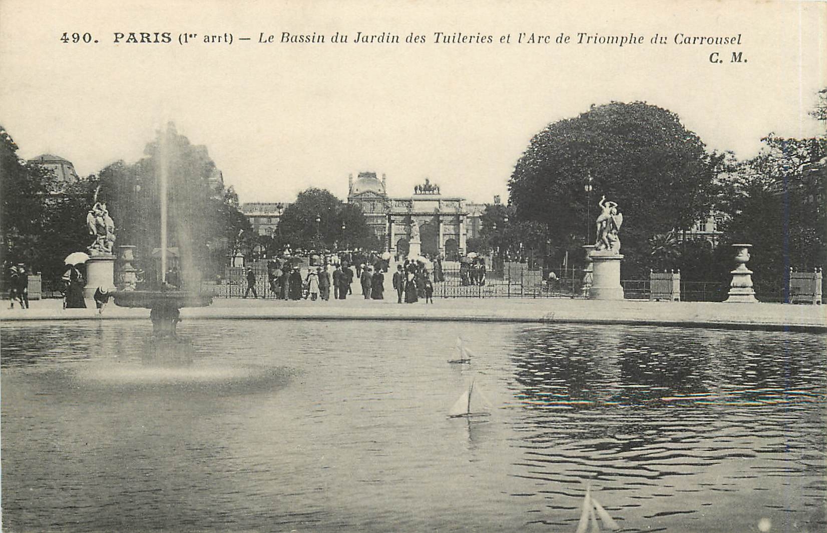 CPA PARIS Le Bassin du Jardin des Tuileries et l'Arc de Triomphe du Carroussel