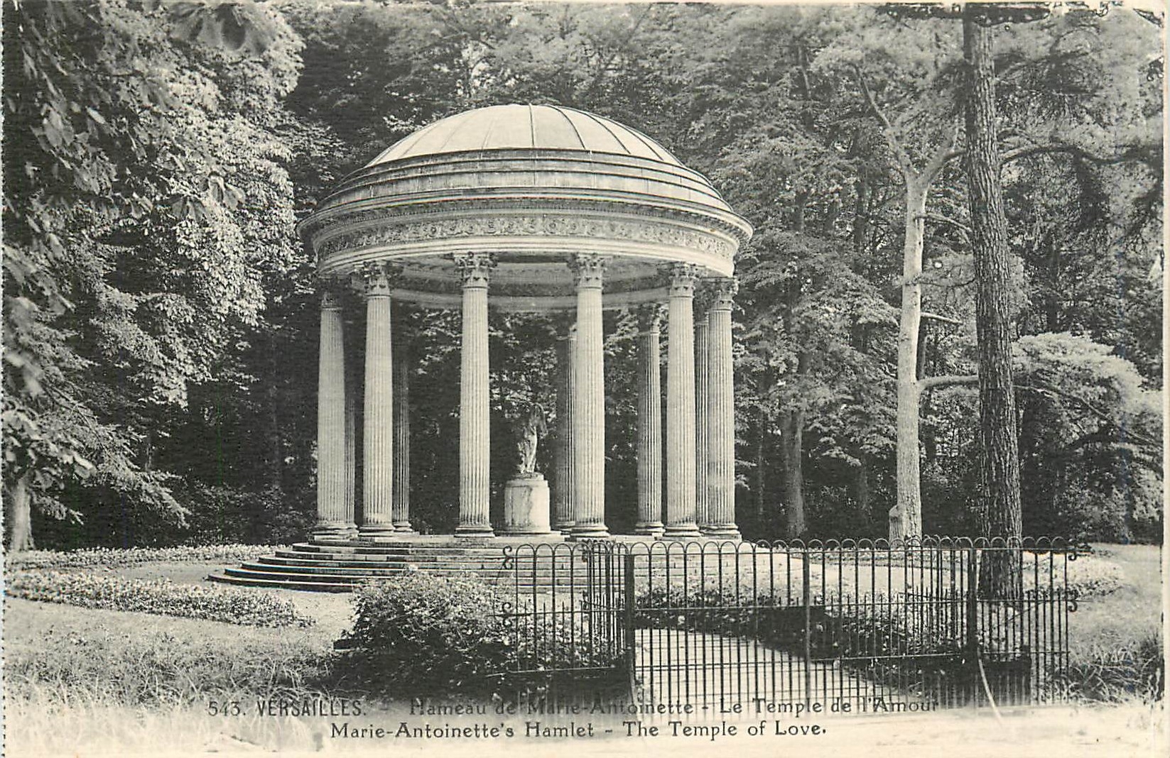  CPA VERSAILLES Musee des voitures