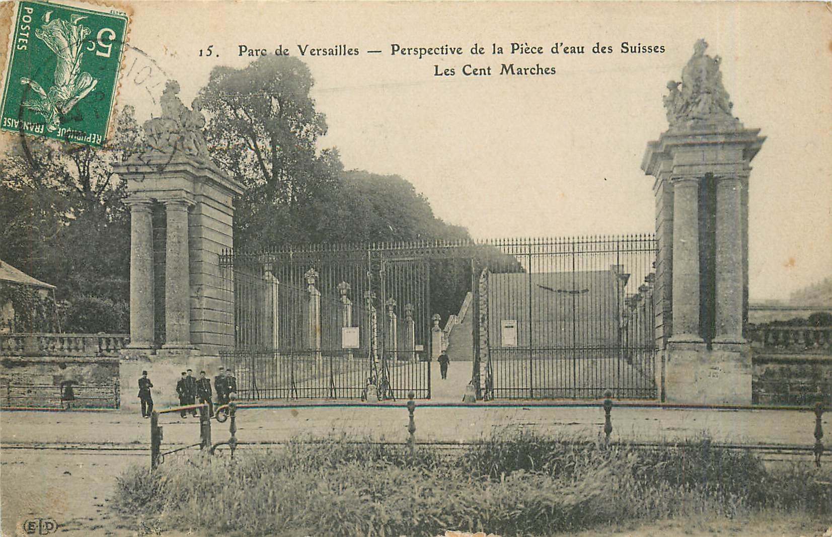 CPA Versailles - Perspective de la Pièce d'eau des Suisses - Les Cent Marches