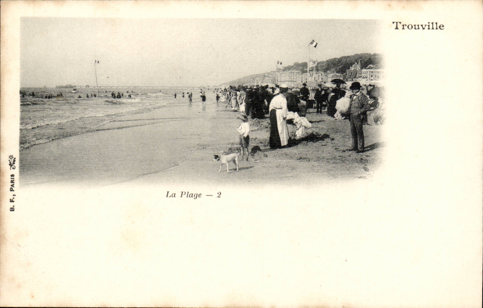 Trouville CPA the beach