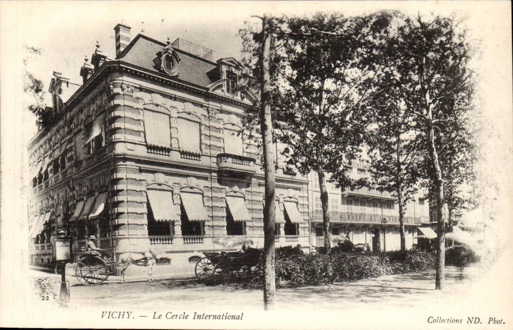 Vichy - the Circle International - CPA