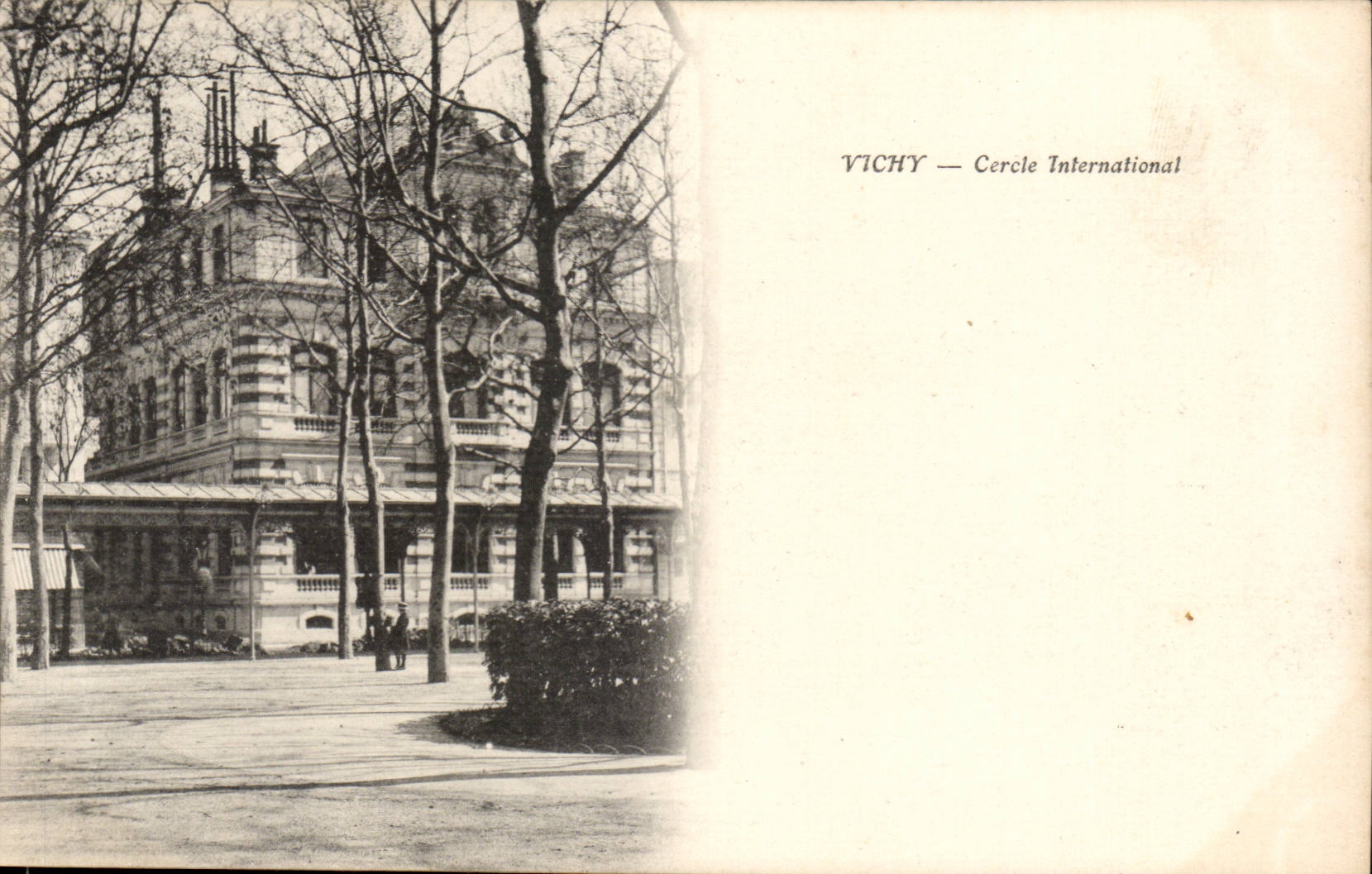 Vichy - the Circle International - CPA